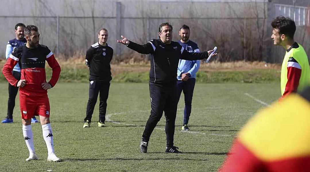 ΜΕ ΥΠΗΡΕΣΙΑΚΟ ΤΕΧΝΙΚΟ ΟΙ ΓΗΠΕΔΟΥΧΟΙ