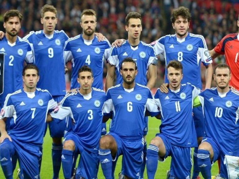 λες-και-είναι-δαυίδ-vs-γολιάθ-10413