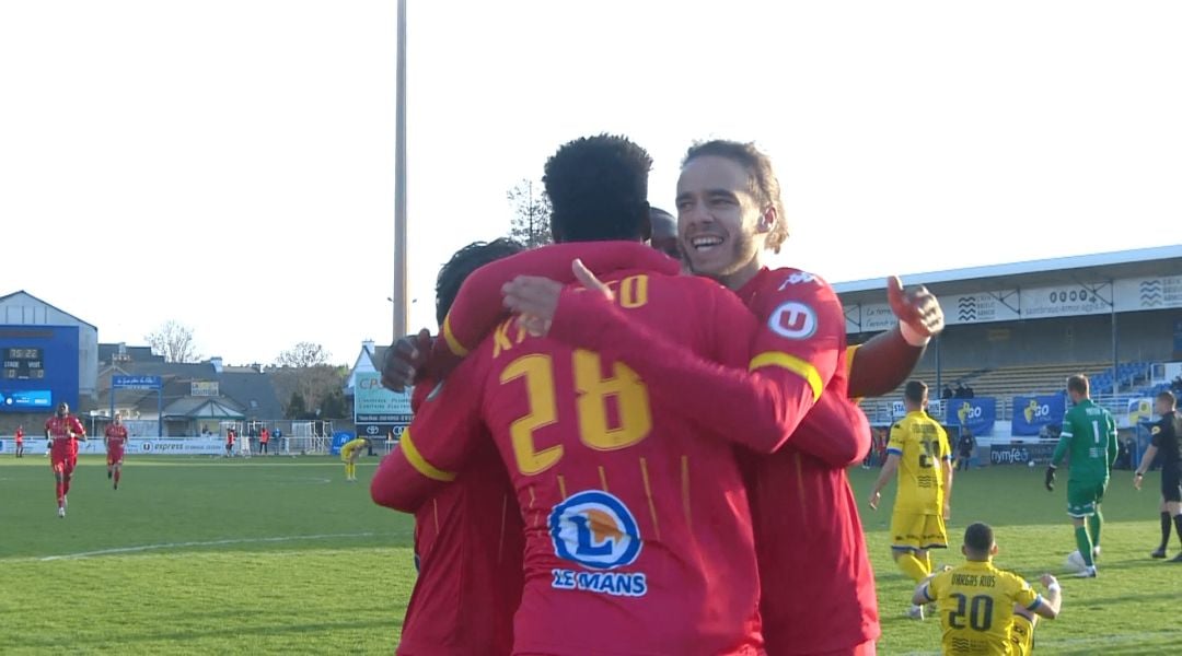 Κομάντο και αρτίστες