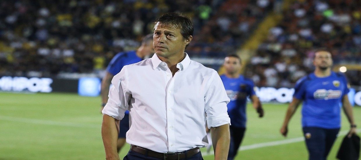 Ανάρτηση με νόημα Αλμέιδα!