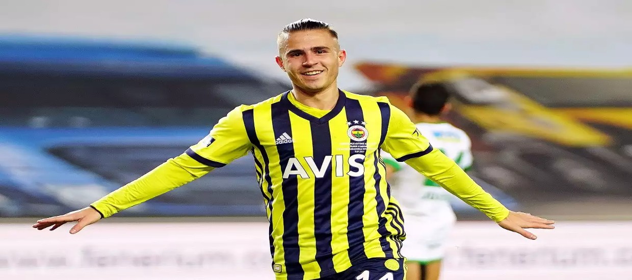 Οργιάζουν οι φήμες για Πέλκα!