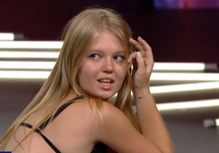 Κόλαση το insta της 19χρονης Ουκρανής – Εκπληκτικό κορμί – Πόζες χωρίς ρούχα!