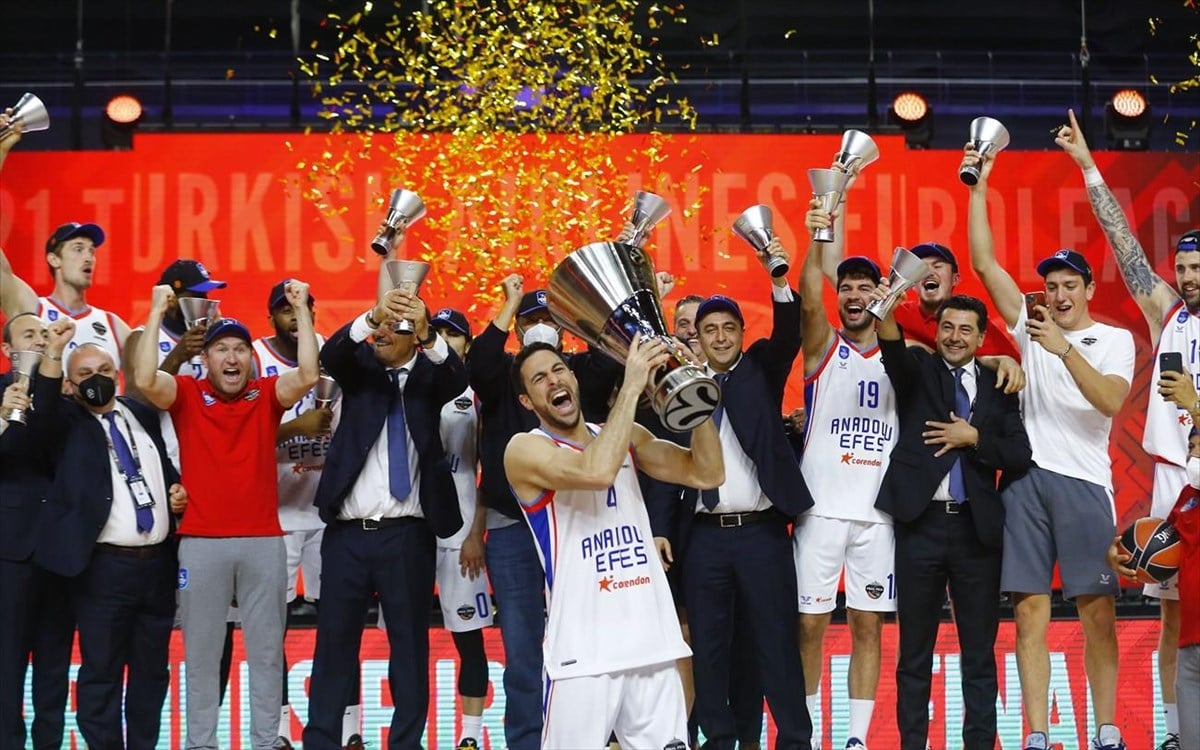 Τελικός Ευρωλίγκα αποδόσεις: Φαβορί για το back-to-back η Εφές