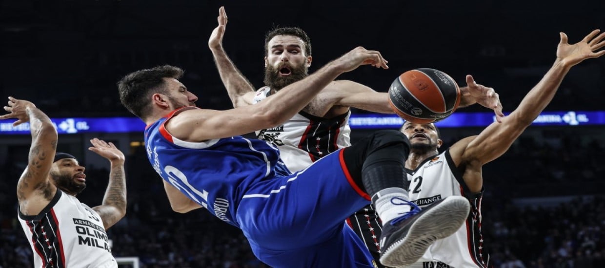 Μεγάλες μάχες σε Μιλάνο και Βαρκελώνη