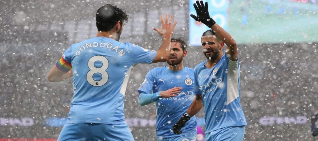 Over στο Νησί, under στην Ιβηρική