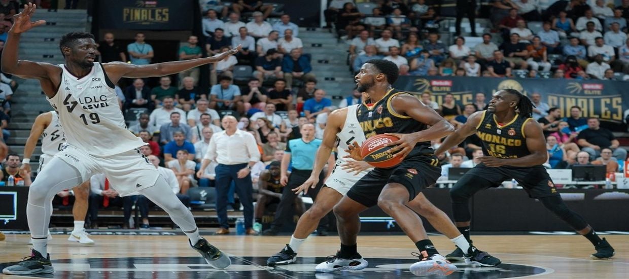 Στα κάτω του ο Ντιαλό