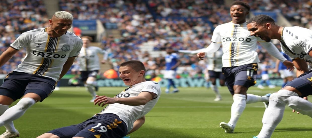 Ξεμπερδεύει η Εβερτον, σκοράρουν οι Ολλανδέζες