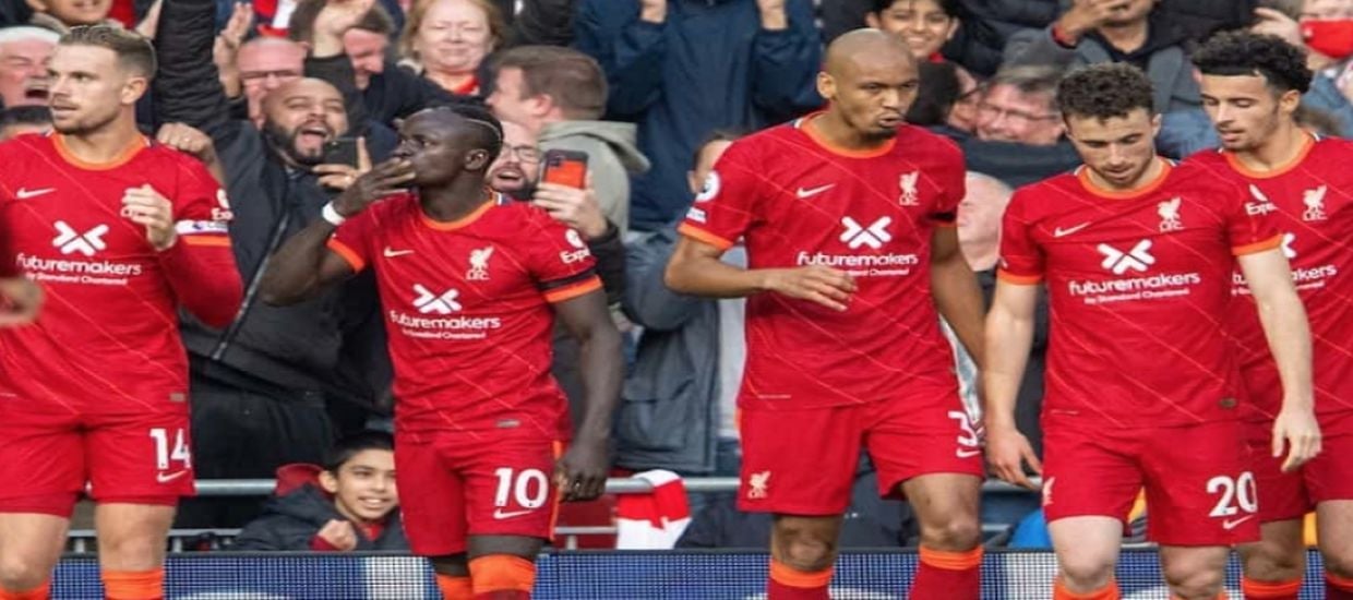 Τρία φαβορί και η Λίβερπουλ