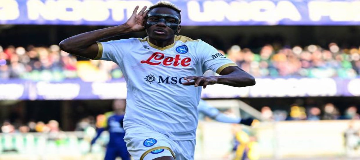 Ζωντανή στη μάχη του τίτλου η Νάπολι