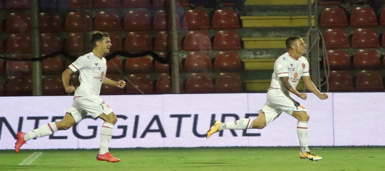 Συμμορία εκτελεστών και διπλό με αξία