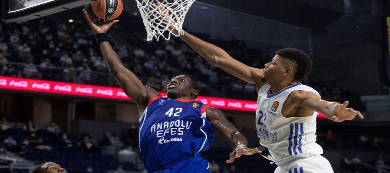 Το 3.00 του Ταβάρες και η κυρίαρχος Μπαρτσελόνα