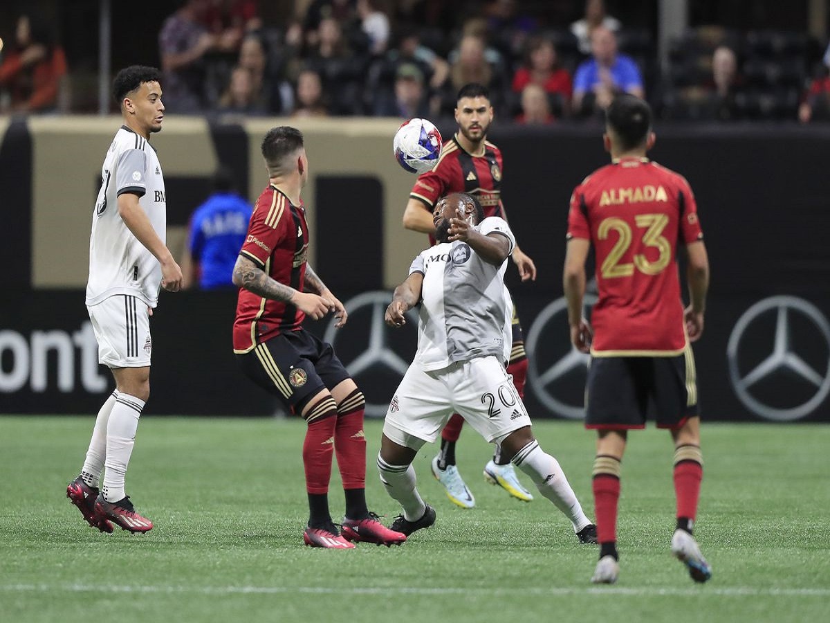 toronto-atlanta-gioynaitent-160423