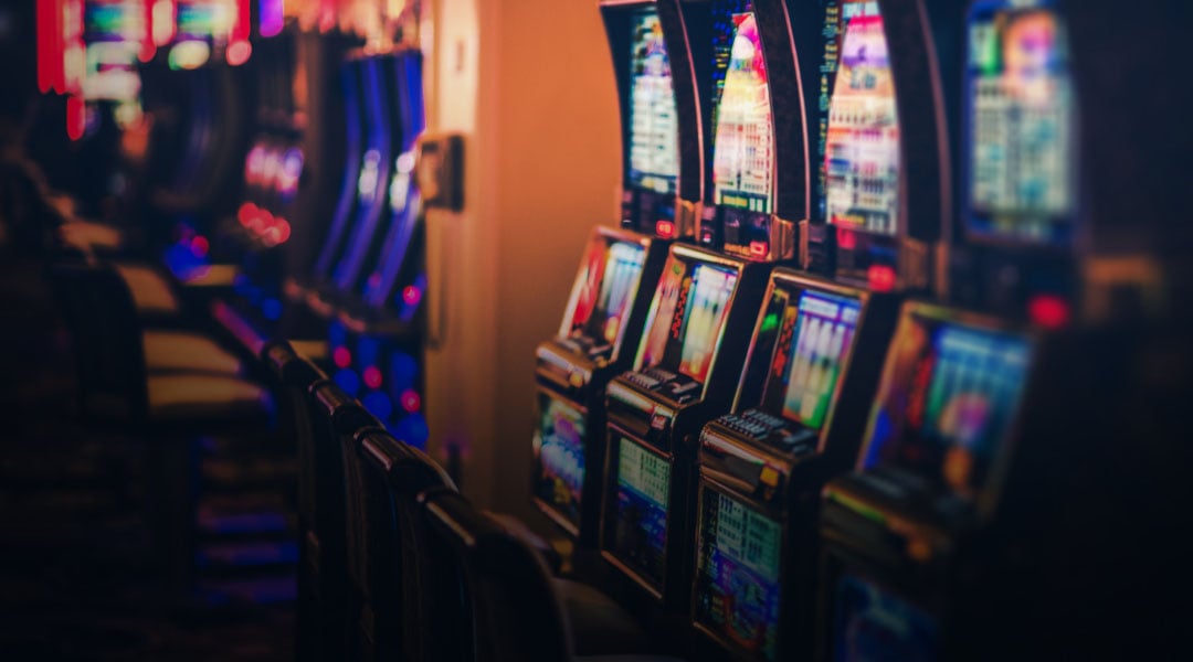 Το ΣτΕ ζητά νέα νομοθετική ρύθμιση για να συνεχιστούν τα φρουτάκια του ΟΠΑΠ