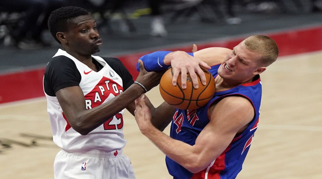 Συνώνυμο των ριμπάουντ ο Πλάμλι