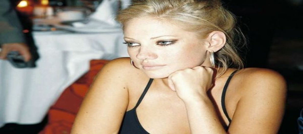 «Φωτιά» οι Πασχαλινές φωτογραφίες της Τζούλιας Αλεξανδράτου