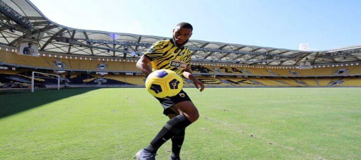 Τους τρέλανε όλους ο Μουκουντί!