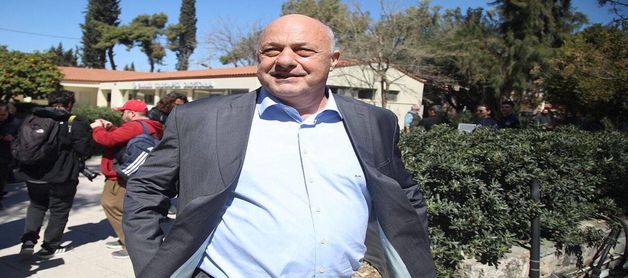 Δεν φαντάζεστε πού καθόταν ο Μπέος στη Λεωφόρο! (ΦΩΤΟ)