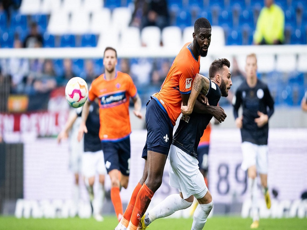 ntarmstant-98-karlsroyi-210423