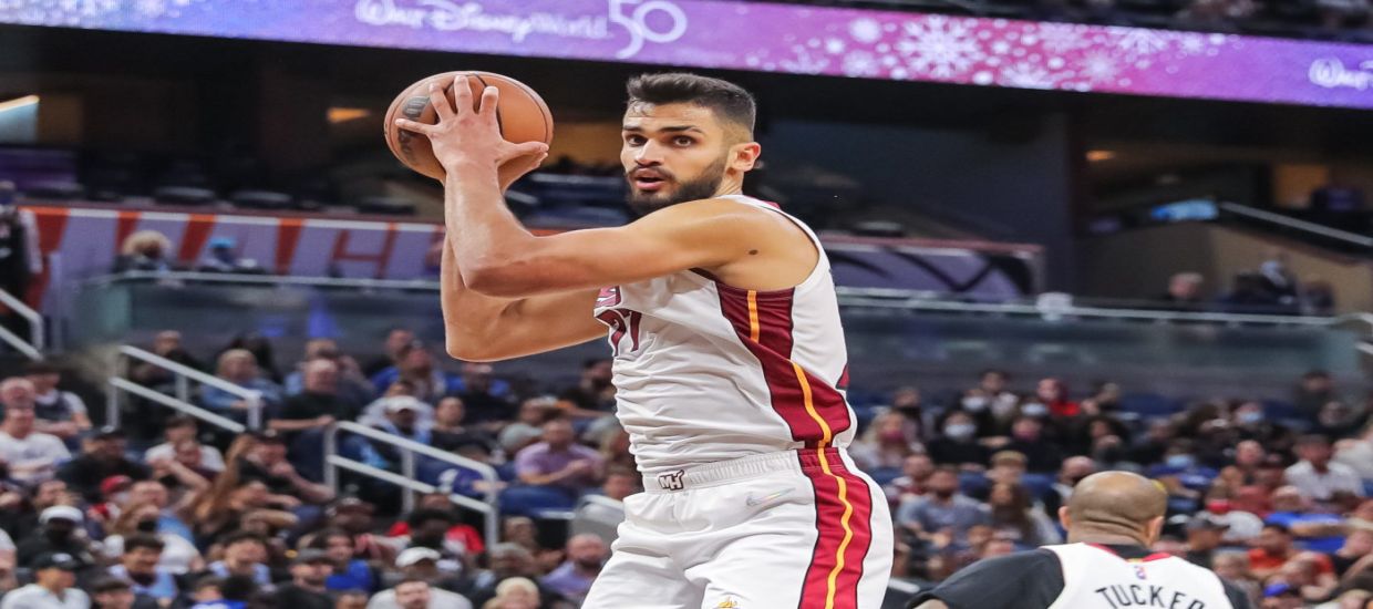 NBA: Σαν στραγάλια κατεβάζει τα ριμπάουντ ο Τούρκος