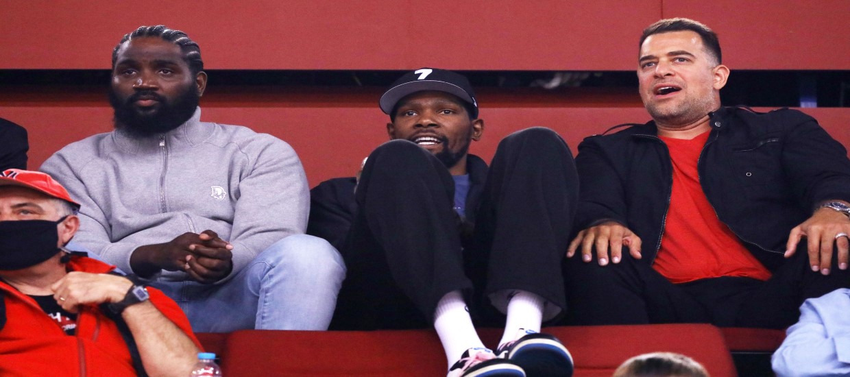 Διασκέδασε σε γνωστό κλαμπ της Αθήνας ο Κέβιν Ντουράντ