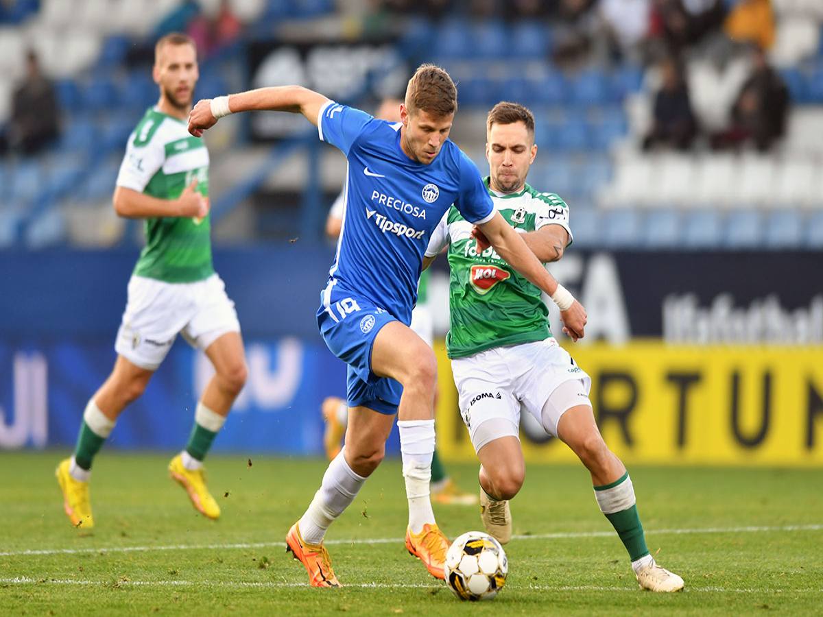 giamplonets-slovan-limperets-150423