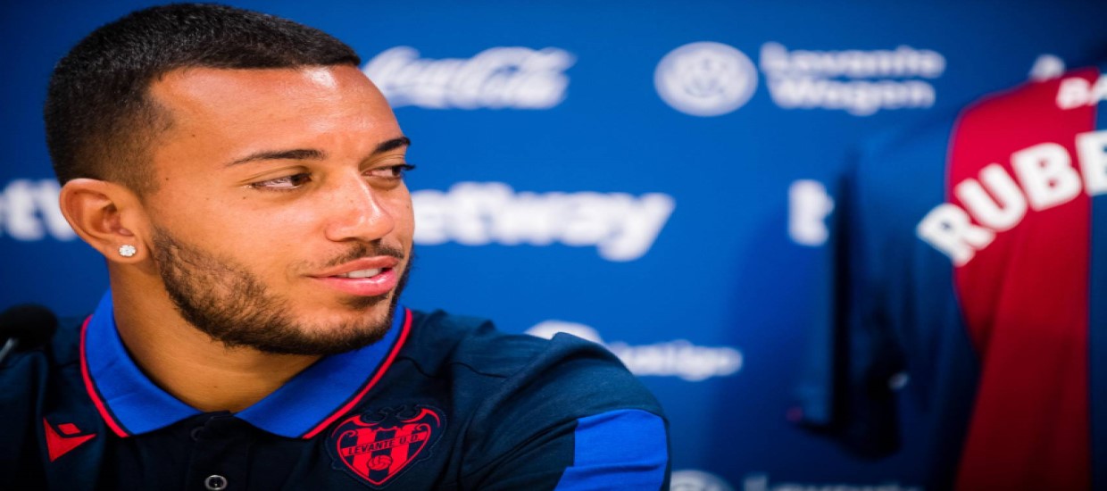 Βλέπει Βέζο για την άμυνα!