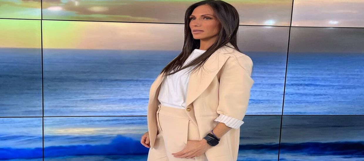 Δημοσιογράφος του MEGA με τρελά προσόντα στην παραλία! (ΦΩΤΟ)