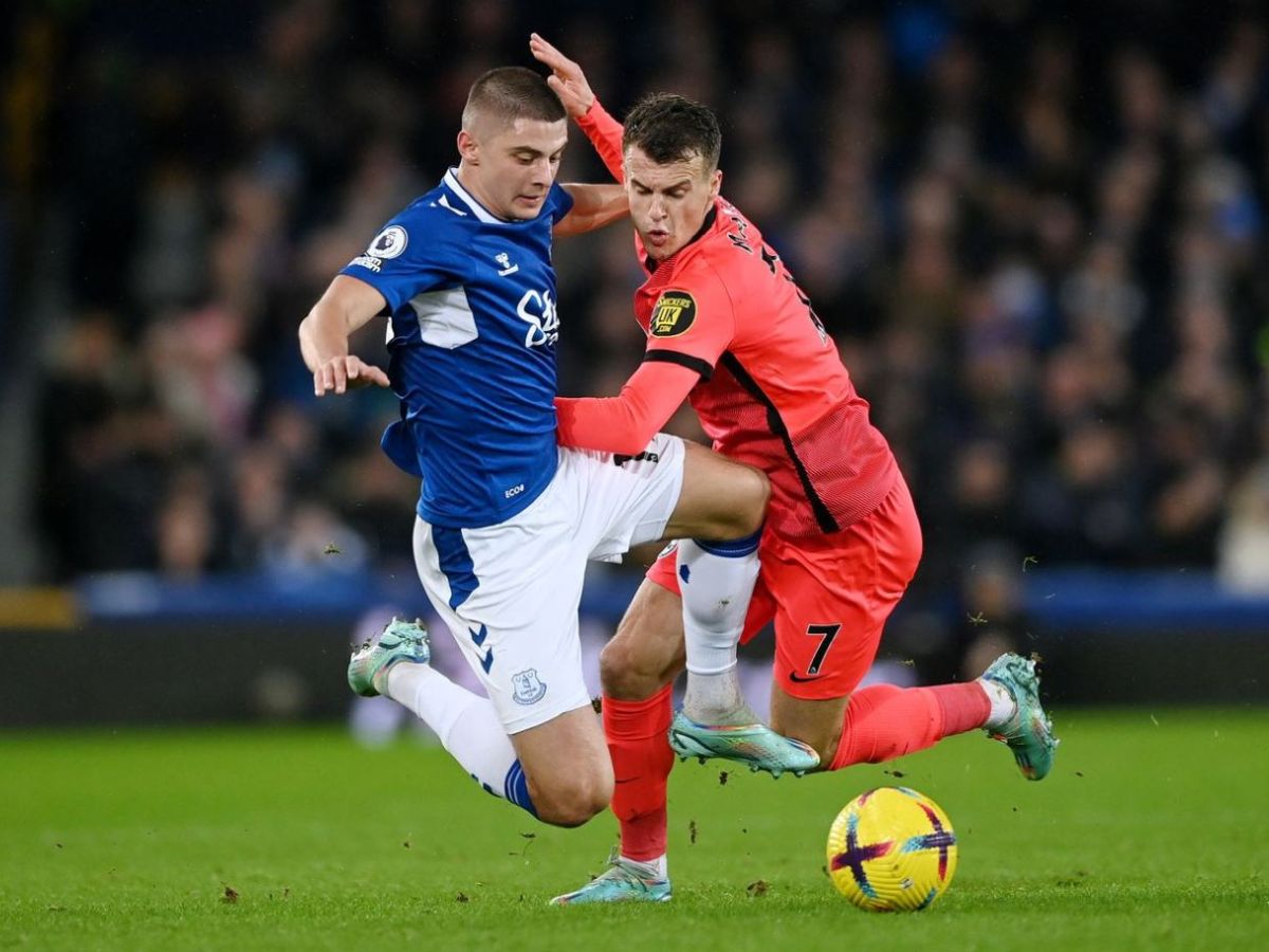 mpraiton-amp-xov-almpion-everton-080523