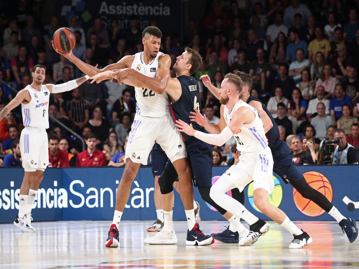 Novibet: Μπαρτσελόνα – Ρεάλ Μαδρίτης με live streaming