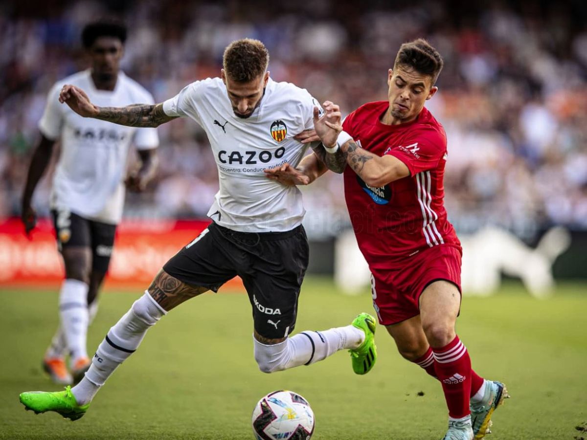 thelta-valenthia-140523