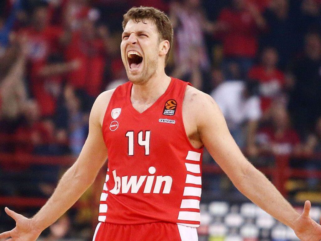 ΟΛΥΜΠΙΑΚΟΣ - ΦΕΝΕΡΜΠΑΧΤΣΕ Live Streaming (09/05)