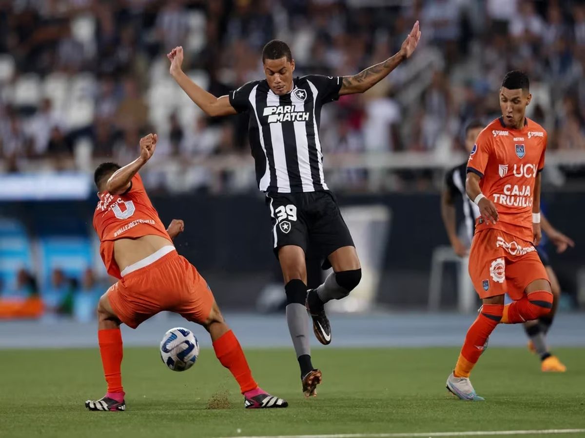 gioyniversiti-sezar-vagiexo-mpotafogko-260523