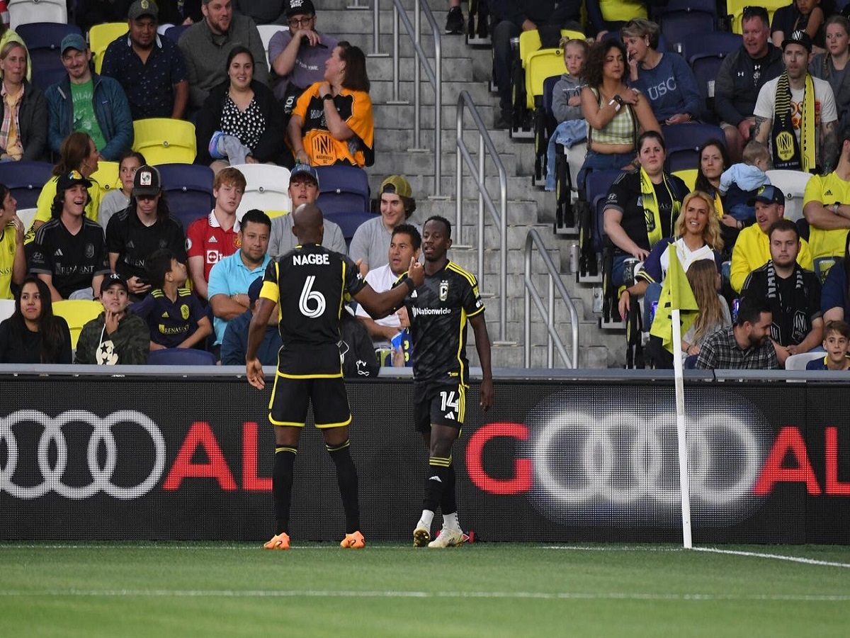 kolompoys-kroy-koloranto-rapints-010623