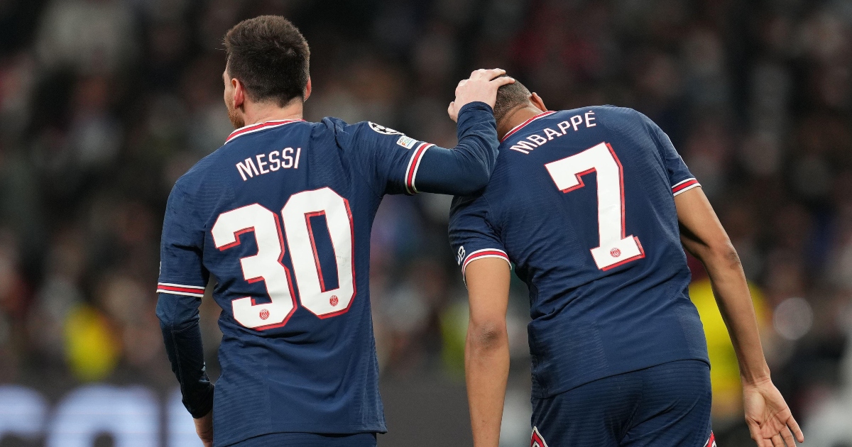 Δυνατή δυάδα και τρία μονά