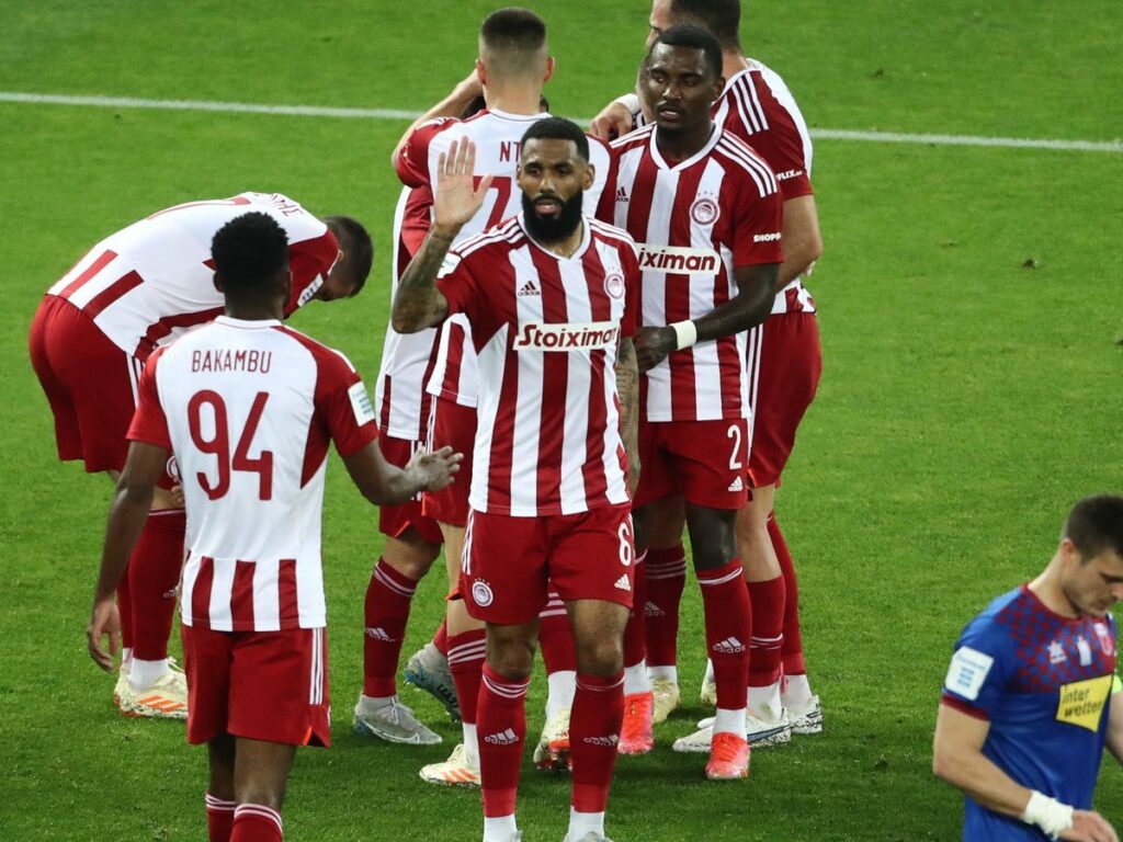 Aυτός είναι το πρώτο φαβορί για τον πάγκο του Ολυμπιακού