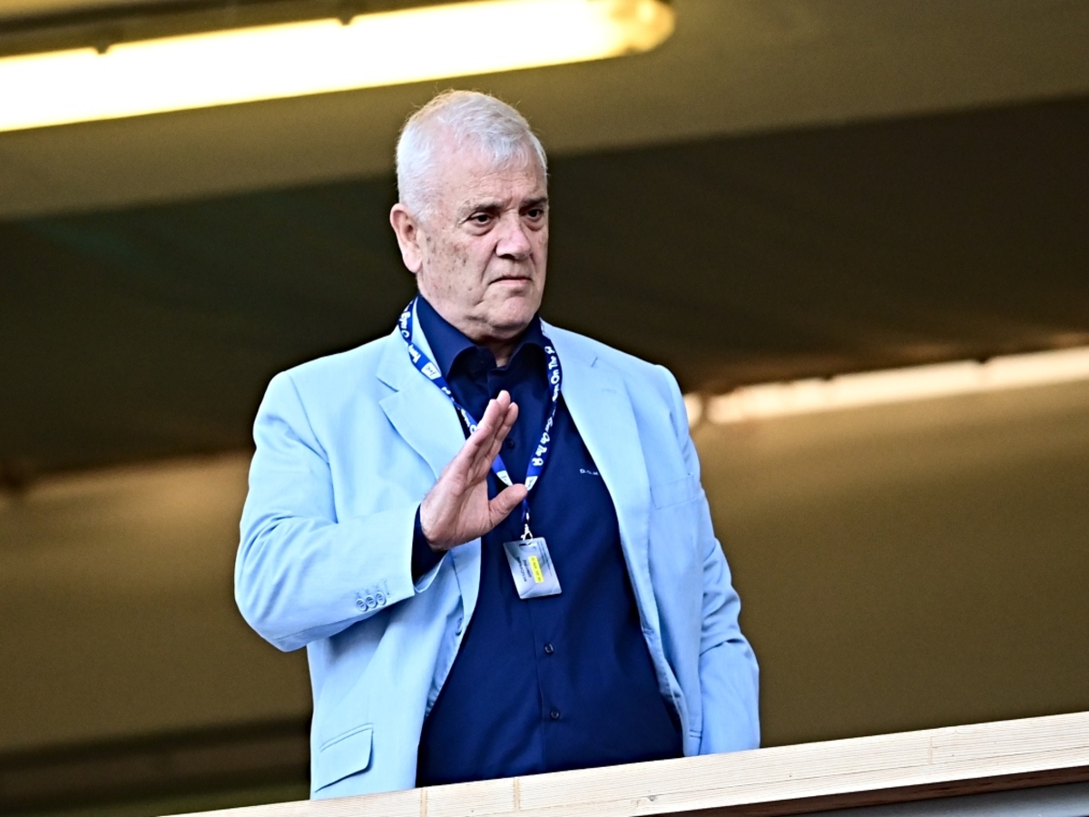 H AEK κλέβει διεθνή στόπερ μέσα από τα χέρια του Ολυμπιακού