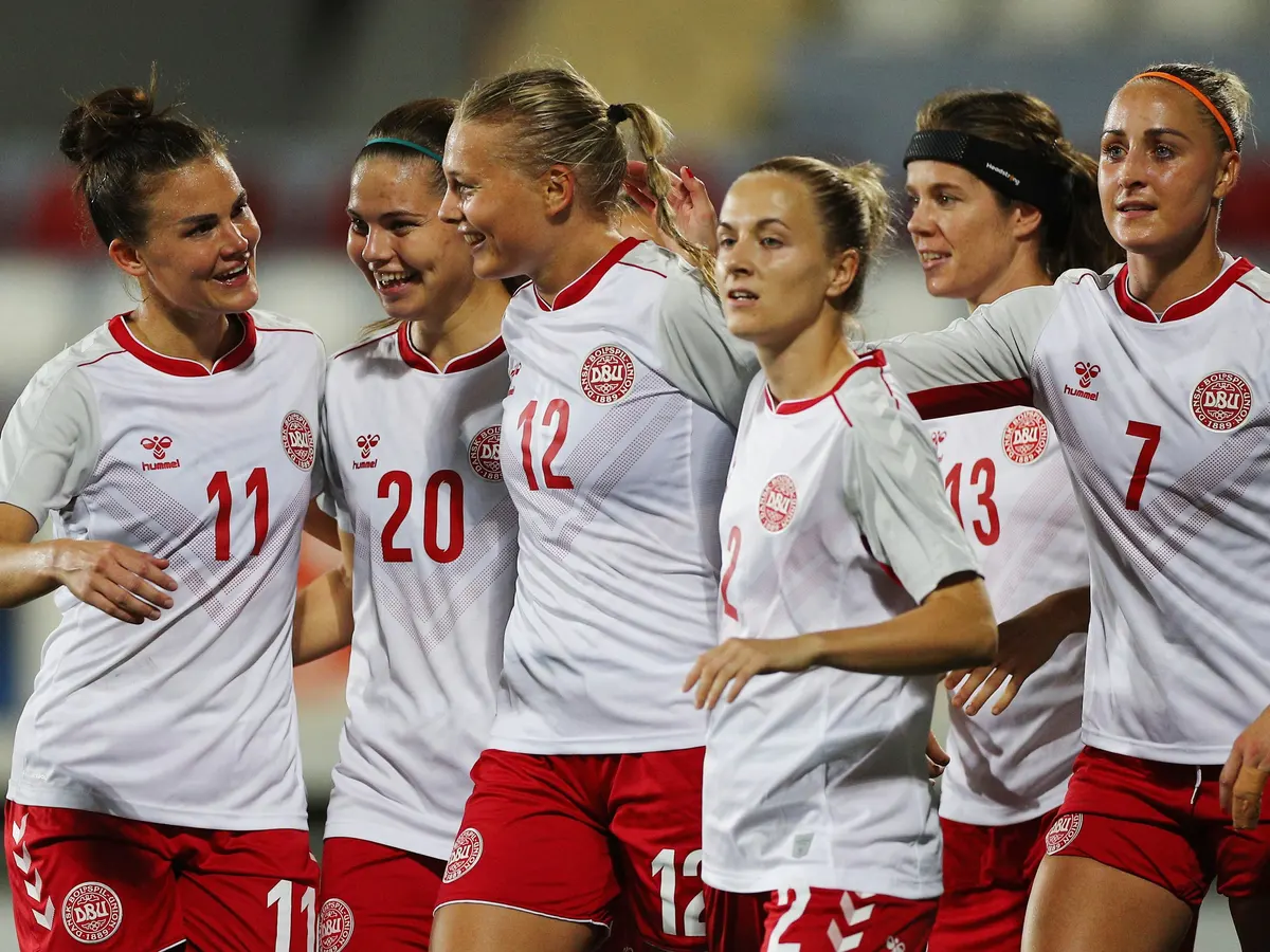 dania-g-kina-g-220723