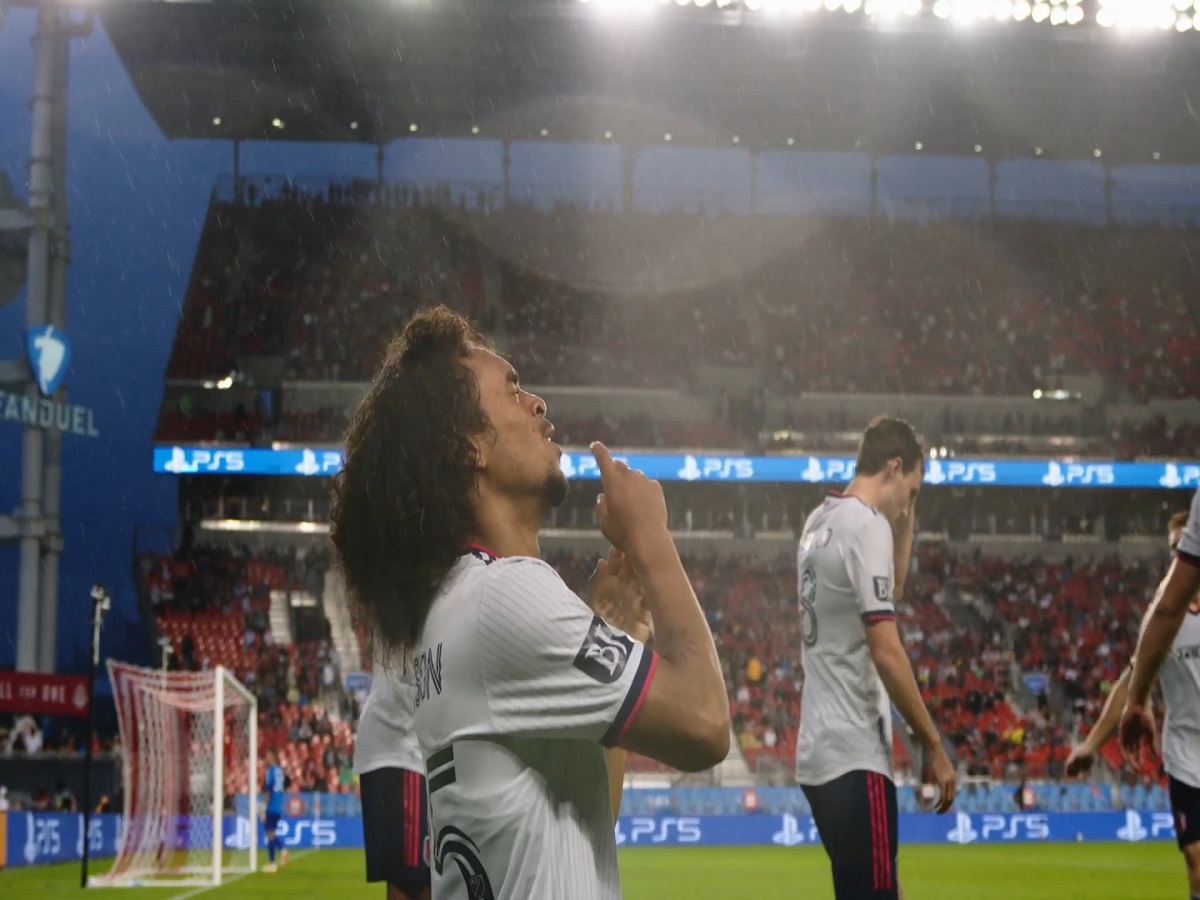 los-antzeles-sent-loyis-siti-130723