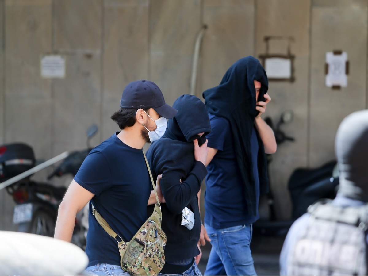 Στη φυλακή οι πρώτοι 30 – Σήμερα άλλοι τόσοι στον ανακριτή