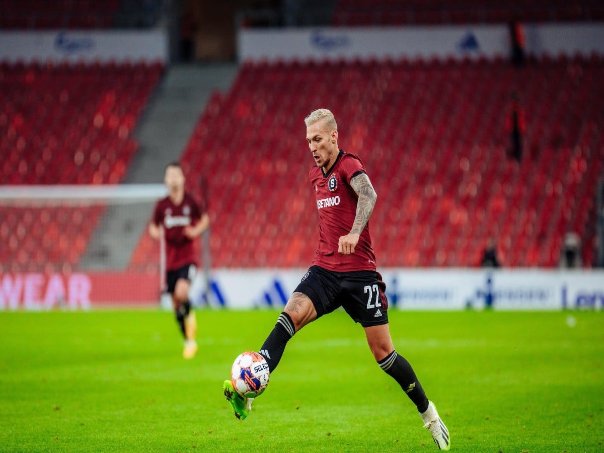 giamplonets-sparta-pragas-120823