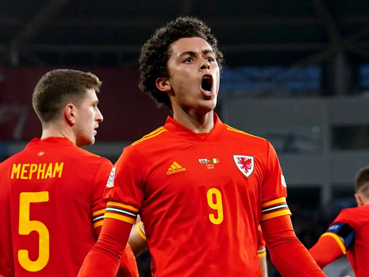 oyalia-notia-korea-070923