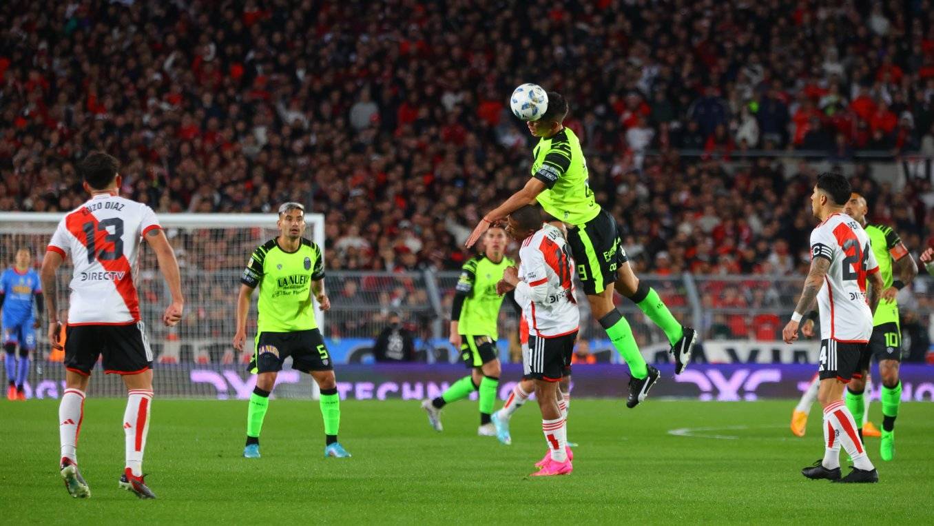 mparakas-sentral-arsenal-saranti-050923