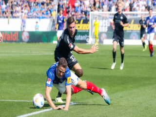 Πάντερμπορν - Χόλσταϊν Κίελ