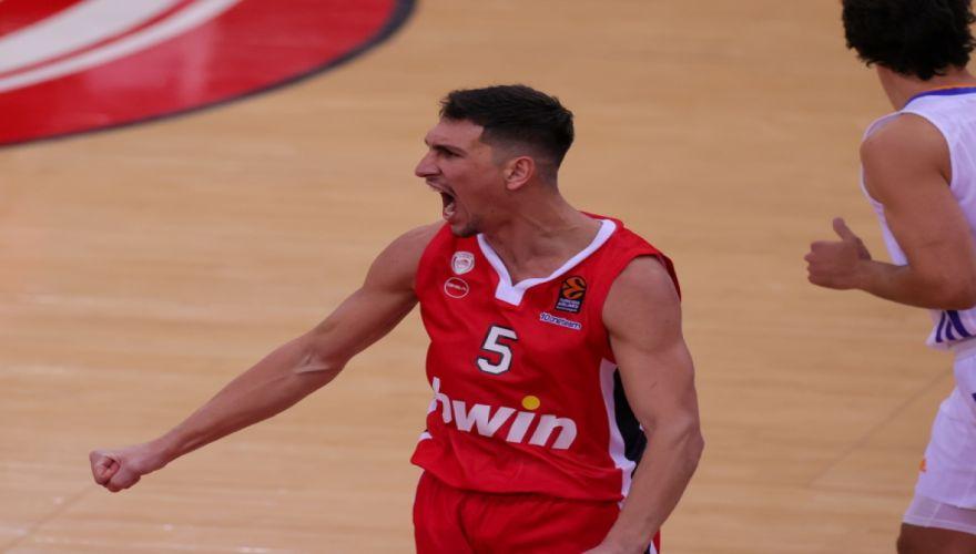 Γκράντε φαβορί Ολυμπιακός, Παναθηναϊκός