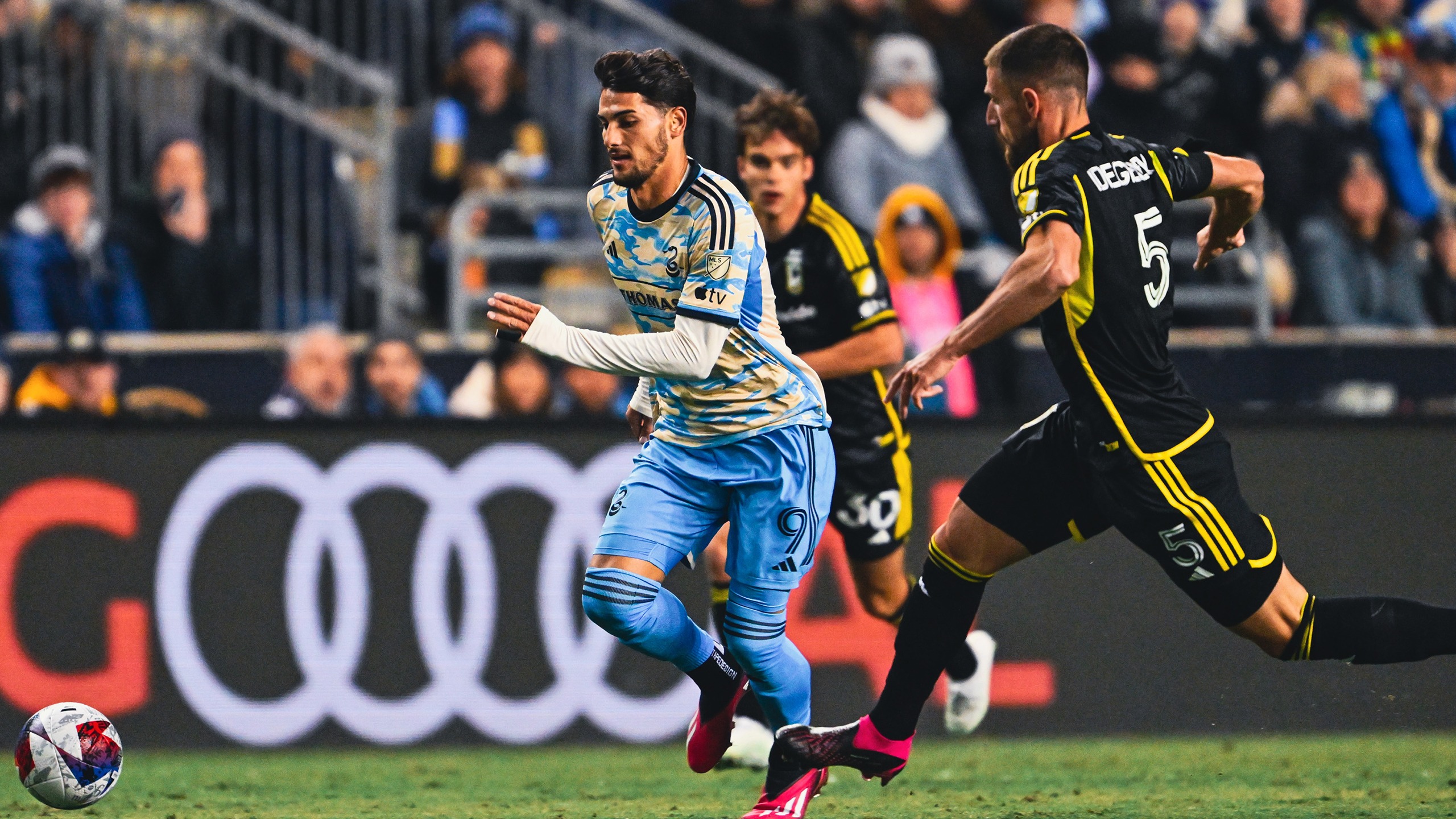 kolompoys-filadelfeia-011023