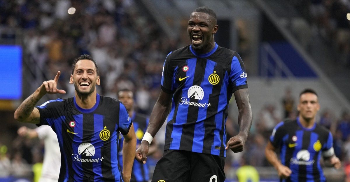 Η Ίντερ έχει ξεκινήσει με τρεις νίκες σε ισάριθμους αγώνες και δίνεται ελαφρύ φαβορί στο ντέρμπι, σε απόδοση 2.20