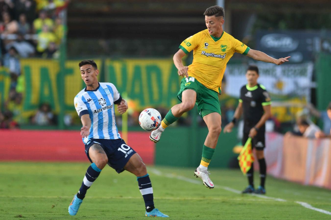 ntefensa-xoystisia-rasingk-kloymp-021123