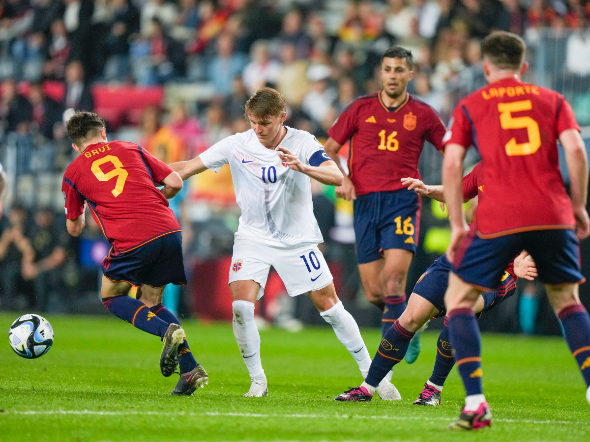 Novibet: Οι μάχες της Κυριακής στα προκριματικά του Euro με ενισχυμένες αποδόσεις