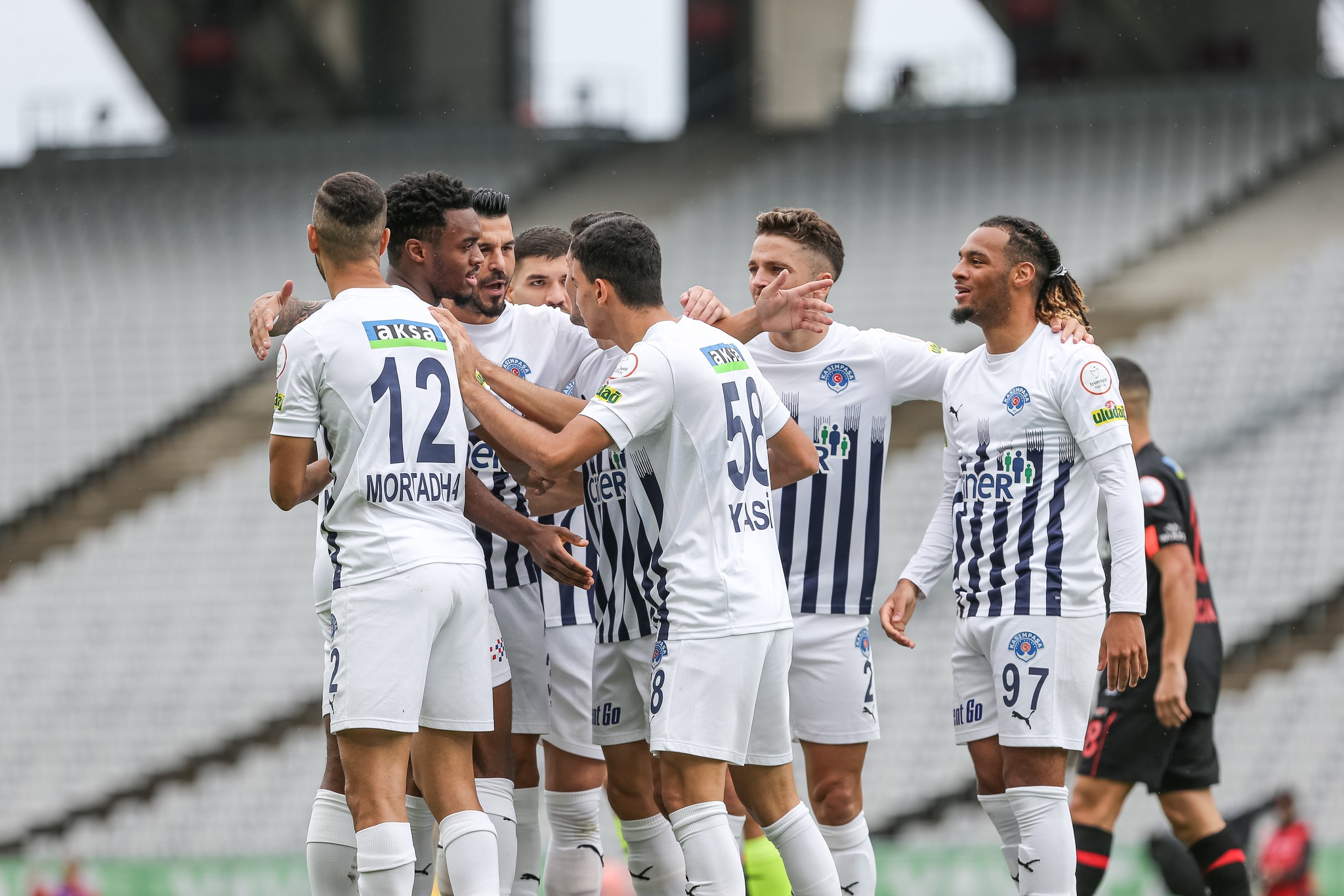 kasimpasa-istanmpoylspor-271023