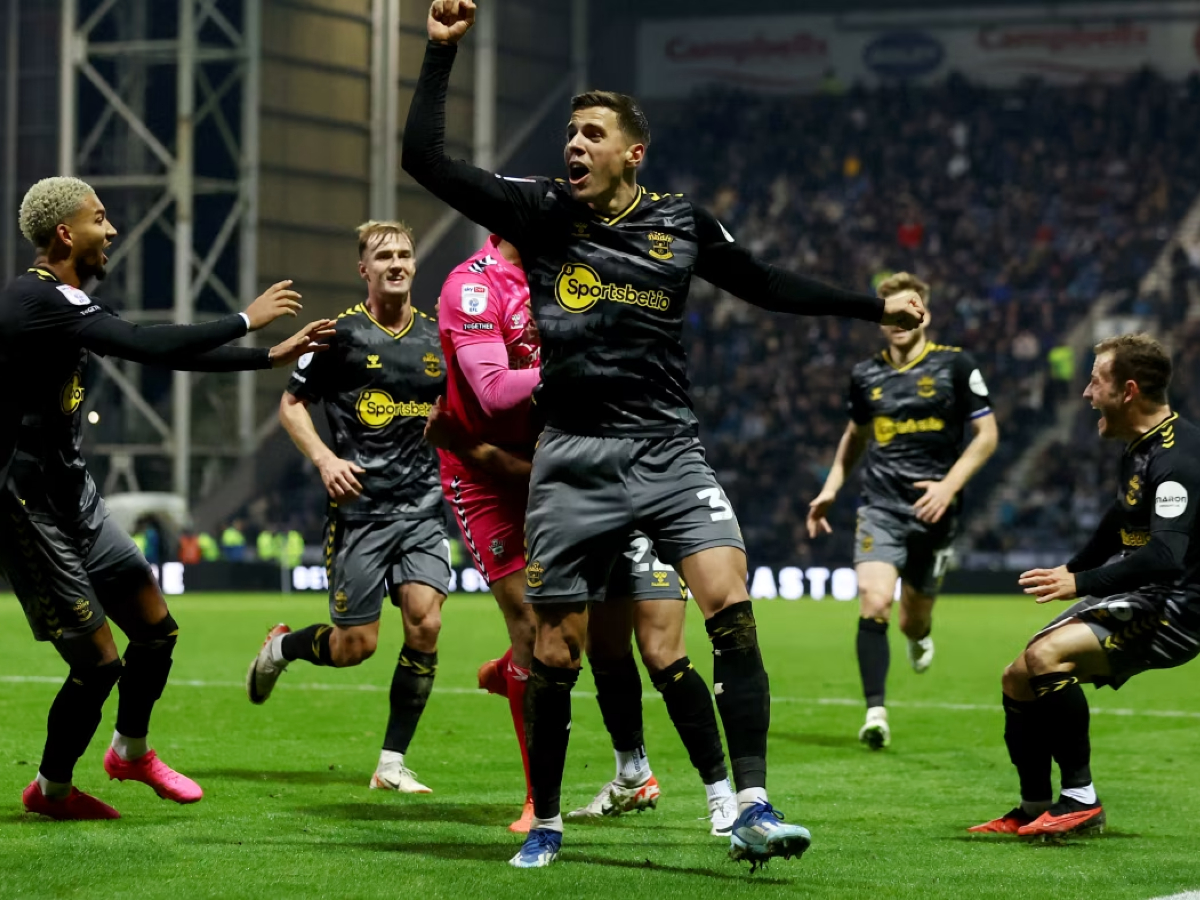 saoythampton-mpermigxam-281023